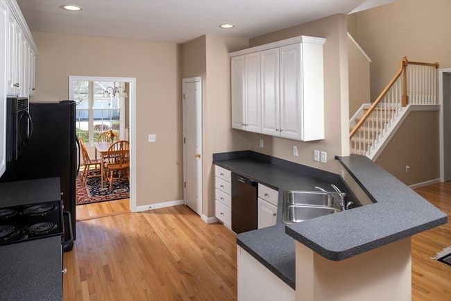 3 - 3 Schooner Way, Condo with 2 bedrooms, 3 bathrooms and 2 parking in Marshfield MA | Image 7