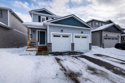 70 Fieldstream Chase, Bracebridge, ON, P1L0A7 | Card Image