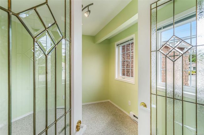 800 Mulholland Dr, House other with 3 bedrooms, 2 bathrooms and 2 parking in Parksville BC | Image 9