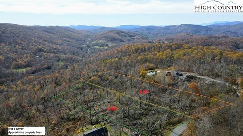 18 Meadow Ave, Banner Elk, NC, 28604 | Card Image