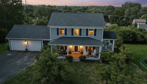 45 Juniper Ridge Rd, Essex Junction, VT, 05452-4397 | Card Image