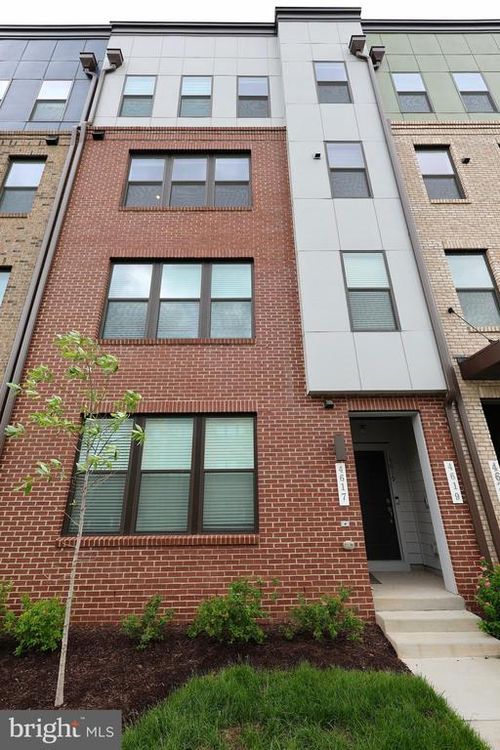 4619 Olivine Dr, CHANTILLY, VA, 20151-4287 | Card Image