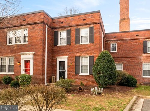686-2600 16th St S, ARLINGTON, VA, 22204-4949 | Card Image