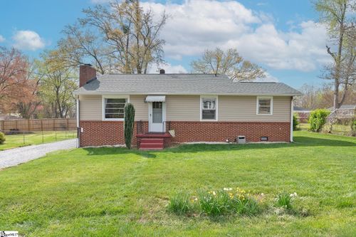 12 N Acres Dr, Greenville, SC, 29609-3138 | Card Image