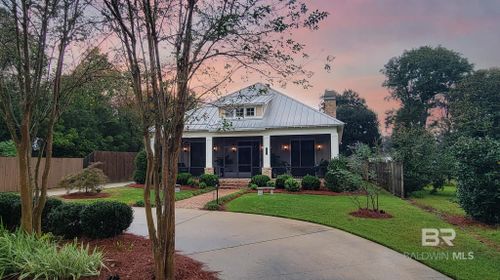 357 Pecan Avenue, Fairhope, AL, 36532-1422 | Card Image