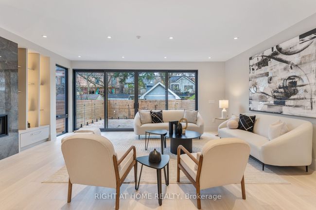 37 Kenilworth Ave, House other with 4 bedrooms, 6 bathrooms and 1 parking in Toronto ON | Image 25