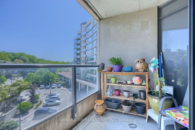 803 - 18 Valley Woods Rd, Condo with 2 bedrooms, 2 bathrooms and 1 parking in North York ON | Image 27