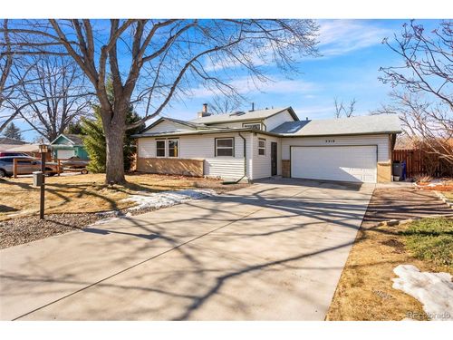 3319 Chestnut Ave, Loveland, CO, 80538-2527 | Card Image