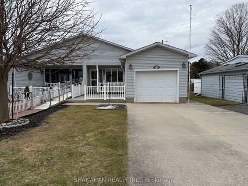 11-2 Stewart St, Strathroy, ON, N7G3K8 | Card Image