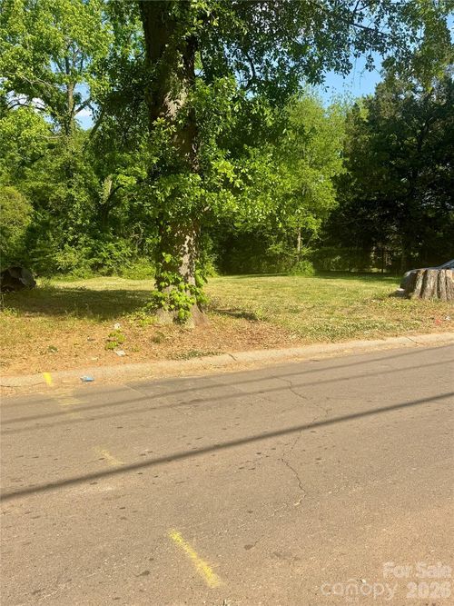 3023 Reid Ave, Charlotte, NC, 28208-7113 | Card Image