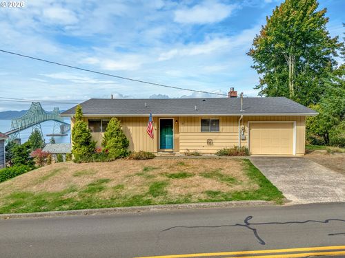 102 W Grand Ave, Astoria, OR, 97103 | Card Image