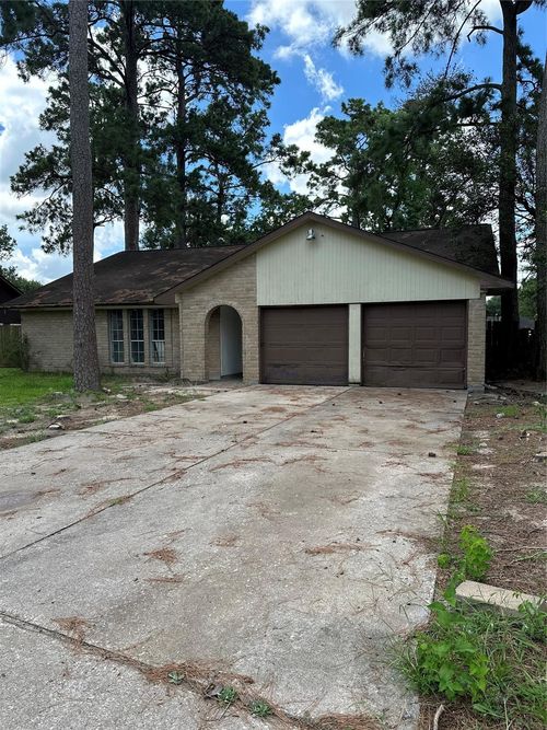 8006 White Swan Dr, Humble, TX, 77396-2370 | Card Image