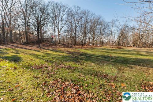615 Fairview St, Emmaus, PA, 18049 | Card Image