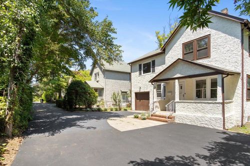 13 Potters Ct, Great Neck, NY, 11024-1748 | Card Image