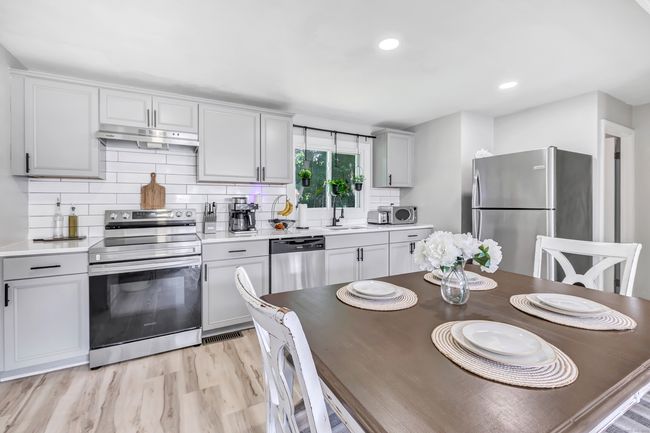 14 N Coe Ln, House other with 3 bedrooms, 2 bathrooms and null parking in Ansonia CT | Image 20