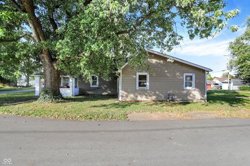 889 Graham St, Martinsville, IN, 46151-2505 | Card Image