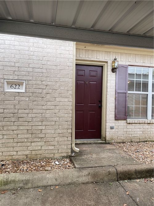 622 Holleman Dr, College Station, TX, 77840-4268 | Card Image
