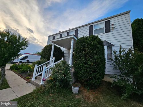 105 Scheivert Ave, ASTON, PA, 19014-2757 | Card Image