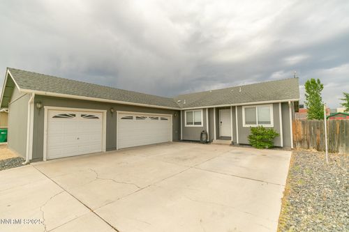 726 Tamsen Rd, Fernley, NV, 89408-9161 | Card Image