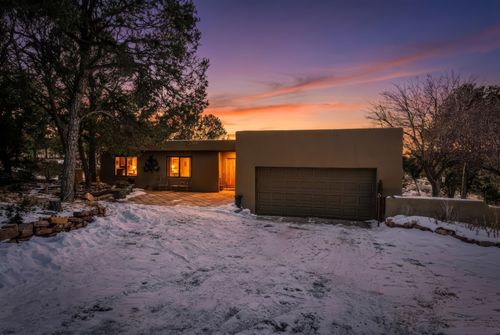 7 Cibola Cir, Santa Fe, NM, 87505-9006 | Card Image
