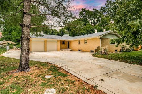 622 Edgemoor Dr, Mulvane, KS, 67110-1314 | Card Image