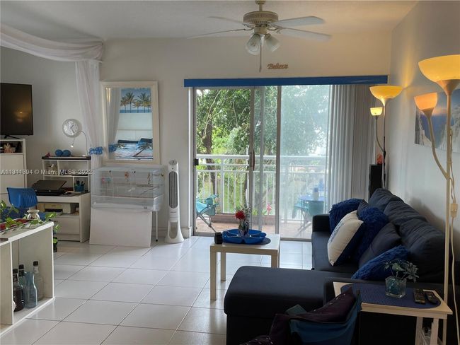 331 - 400 Kings Point Dr, Condo with 0 bedrooms, 1 bathrooms and null parking in Sunny Isles Beach FL | Image 8