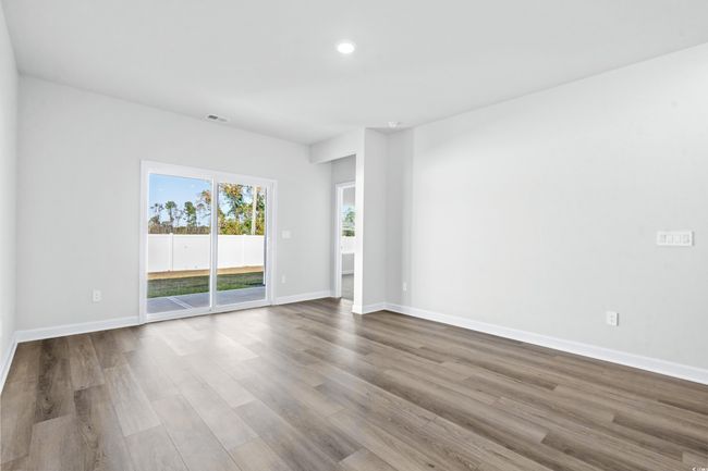 8253 Vibrant Loop, House other with 3 bedrooms, 2 bathrooms and 4 parking in Longs SC | Image 8