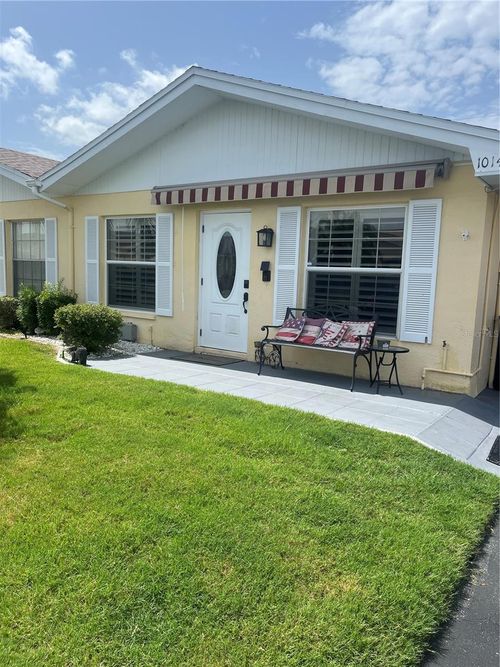 1014 Warwick Ct, SUN CITY CENTER, FL, 33573-5416 | Card Image