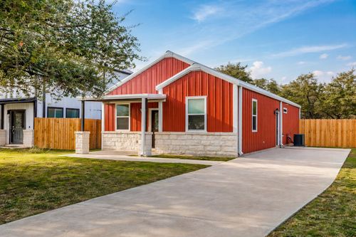 904 Central Blvd, Bertram, TX, 78605-2001 | Card Image