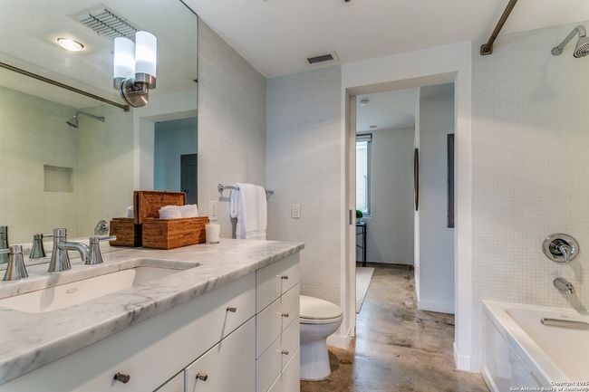 UNIT-2410 - 1115 S Alamo St, Condo with 2 bedrooms, 1 bathrooms and null parking in San Antonio TX | Image 18