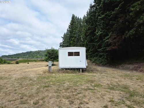 920 Buck Creek Rd, Drain, OR, 97435-8726 | Card Image