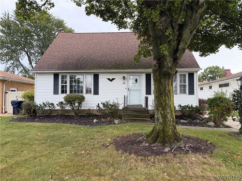 20 Sunrise Dr, Buffalo, NY, 14219-1018 | Card Image