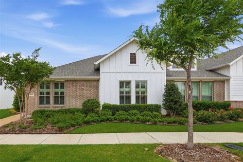 3806 Crested Eagle Way, Arlington, TX, 76005-1267 | Card Image