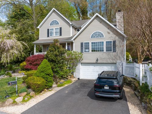 14 Fairview Ln, Oyster Bay, NY, 11771-2707 | Card Image