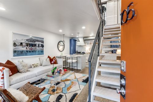 apt-105-2727 Hood St, Dallas, TX, 75219-4816 | Card Image