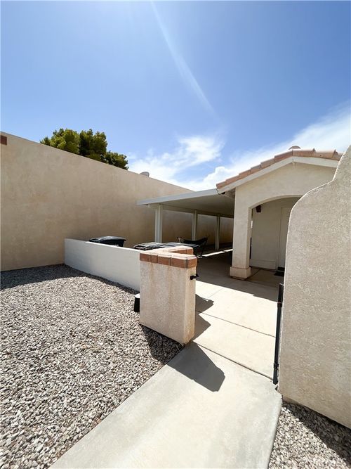 3917 Ace Ct, Blythe, CA, 92225-9556 | Card Image