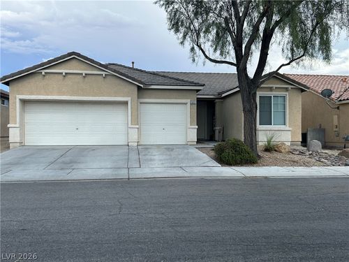 5832 Vista Luna Street, North Las Vegas, NV, 89031 | Card Image