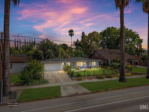 907 W Olive Ave, Redlands, CA, 92373-5018 | Card Image