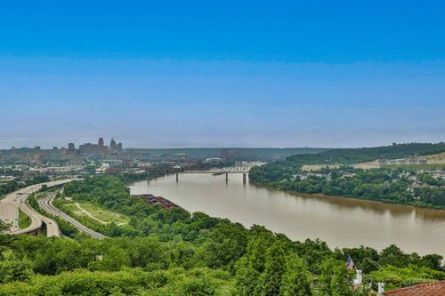 542 Davenport Ave, Cincinnati, OH, 45204 | Card Image