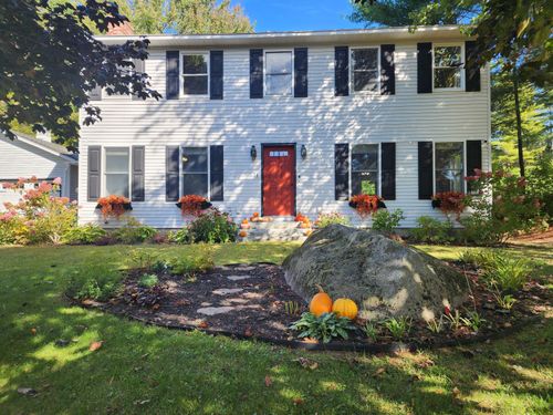 21 Forest Circle, Jay, ME, 04239 | Card Image