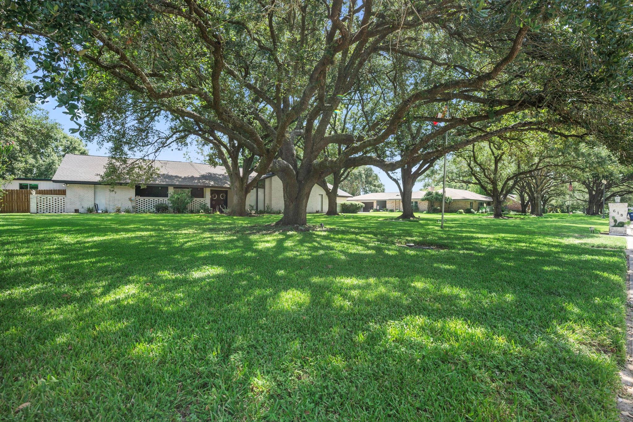 Residential in Eagle Lake 3