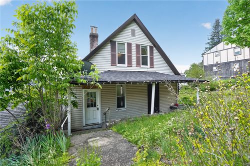 807 Maple Dr, White Oak, PA, 15131 | Card Image