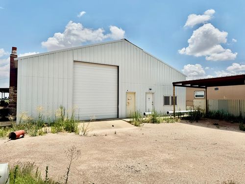 402 E County Road 132, Midland, TX, 79706-7034 | Card Image