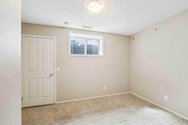 288 Saddlebrook Point Ne, Home with 2 bedrooms, 1 bathrooms and 2 parking in Calgary AB | Image 11
