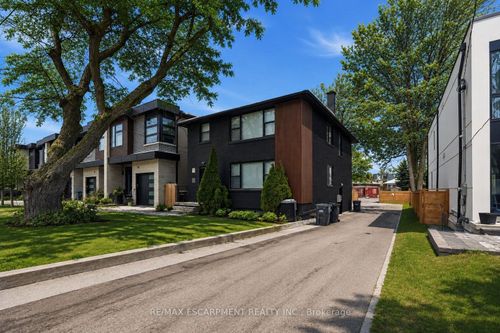 43 Broadview Ave, Mississauga, ON, L5H2S8 | Card Image