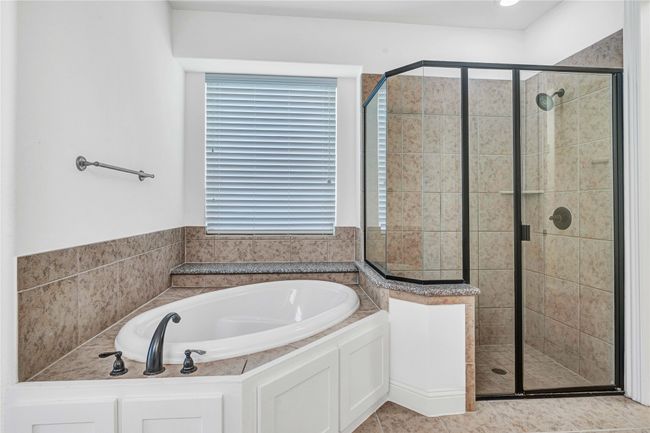 Primary Ensuite Bath | Image 12