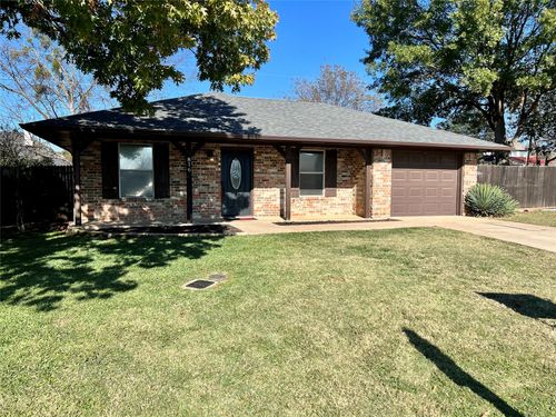 816 Vernon Ct, Sanger, TX, 76266-9071 | Card Image