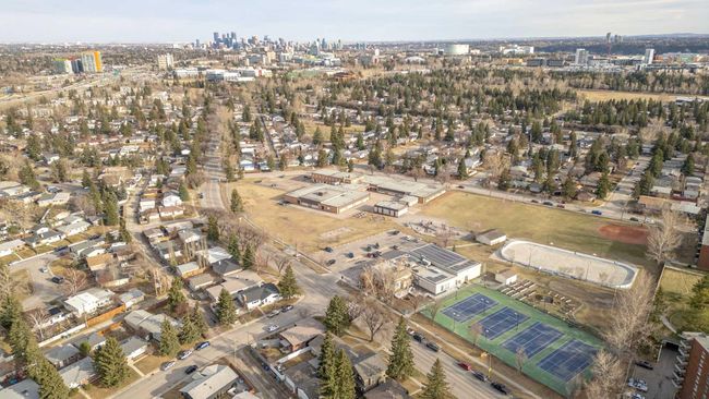 302 - 4818 Varsity Drive Nw, Condo with 2 bedrooms, 1 bathrooms and 1 parking in Calgary AB | Image 33
