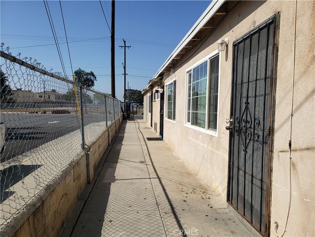 View towards Pioneer Blvd | Image 8