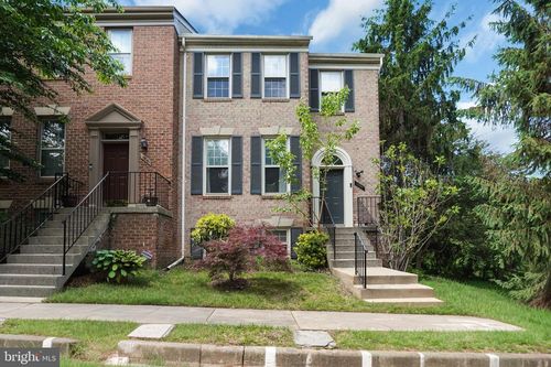 12300 Quiet Hollow Ct, FAIRFAX, VA, 22033-2914 | Card Image